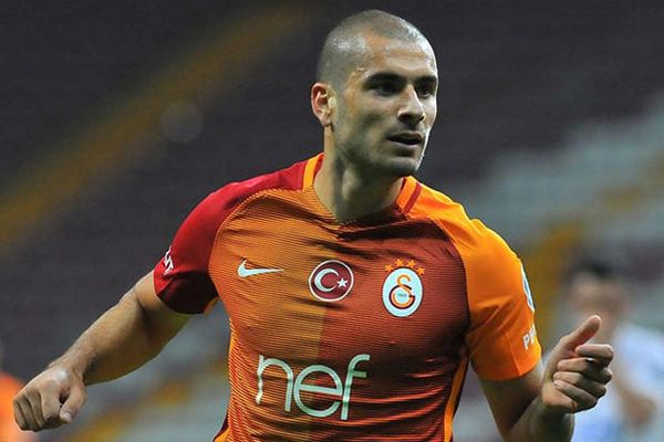 Eren Derdiyok: Maaşım TL'ye çevrilmesin