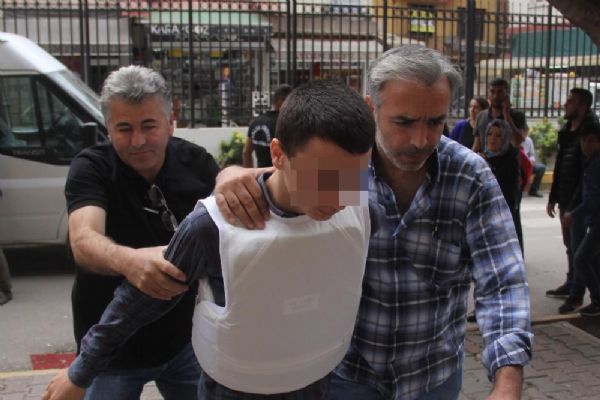 Adana'da çaycıların kavgasında kan döküldü