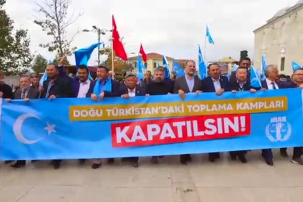 Doğu Türkistan için basın açıklaması