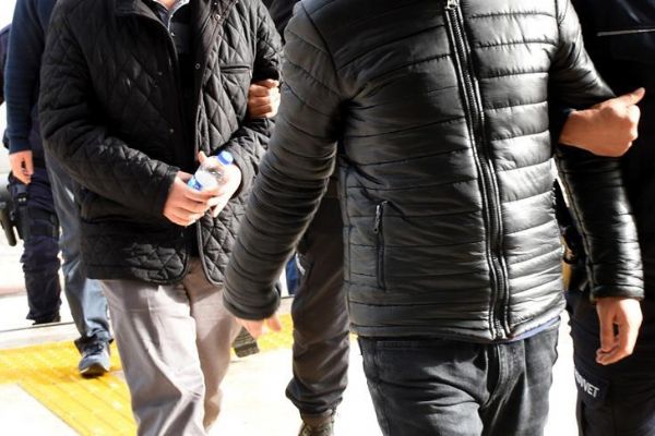 Antalya merkezli FETÖ operasyonu: 10 gözaltı