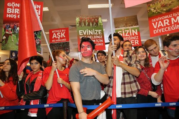 Ampute milli takımına coşkulu karşılama