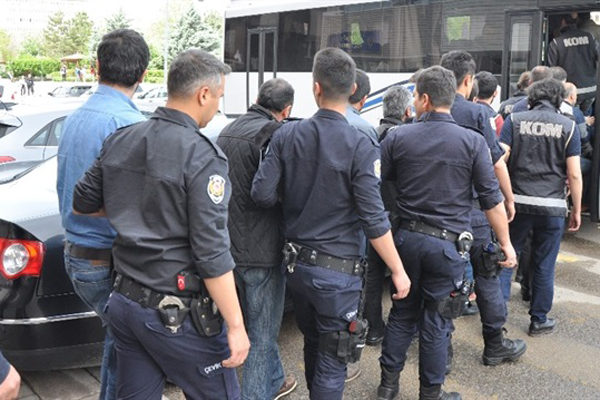 Terör örgütü PKK/KCK üyeleri toplantı yaparken yakalandılar