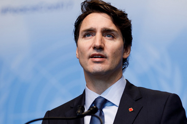 Kanada başbakanı Trudeau, Yahudilerden özür diledi