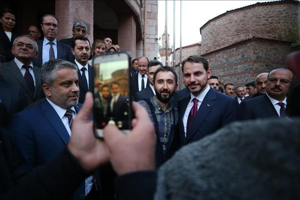 Hazine ve Maliye Bakanı Berat Albayrak esnafla görüştü