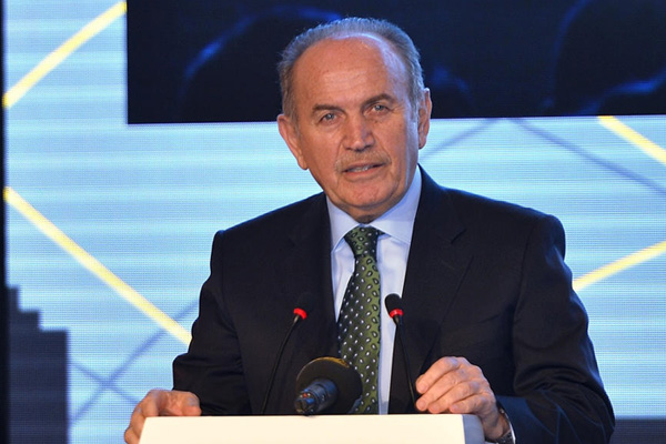 Saadet Partisinden flaş açıklama: İstanbul için Kadir Topbaş'ı düşünebiliriz