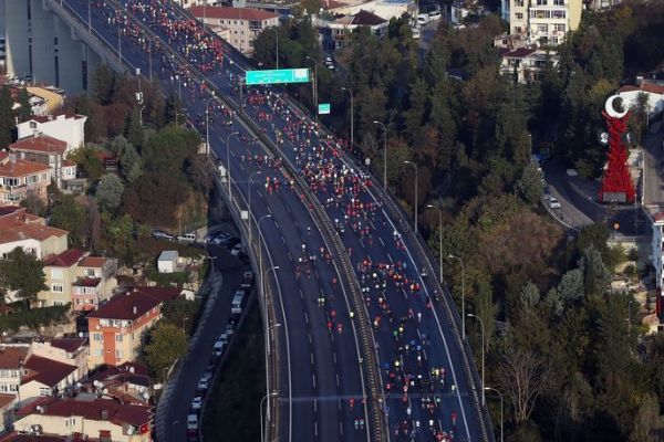İstanbul Maratonu'nda parkur rekoru geldi