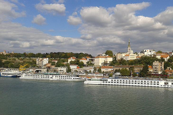 Sırbistan 'Balkanların Çin'i' oluyor