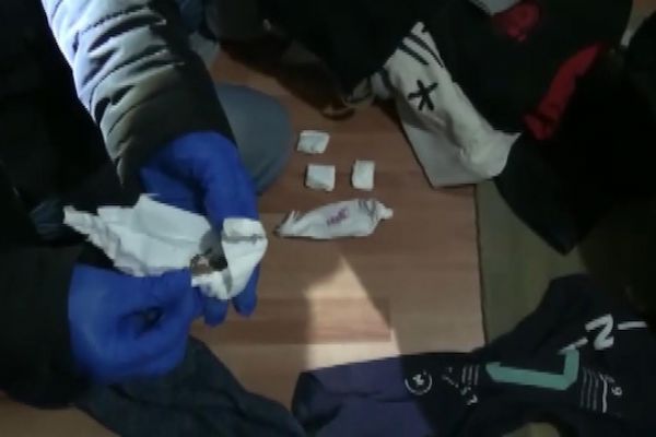 Eskişehir'de uyuşturucu operasyonu, 26 kişi göz altına alındı