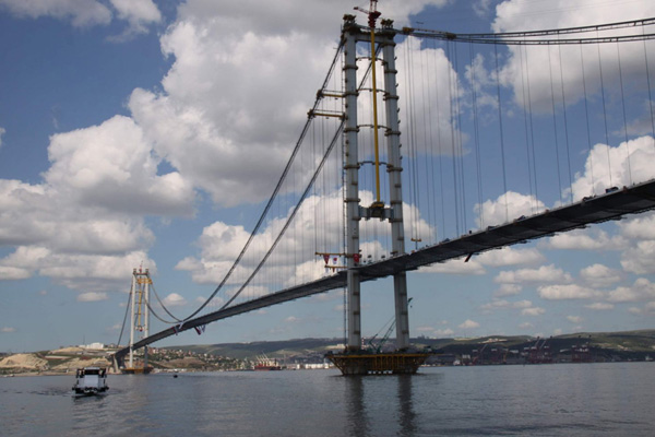 'Osmangazi Köprüsü'nde hem devlet hem vatandaşlar dolandırılıyor'