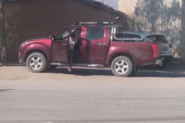 Arazi aracının sürücüsünü görenler şaşkına döndü