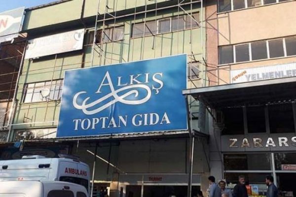 İş adamının feci ölümü! Sesi duyan esnaf şok oldu