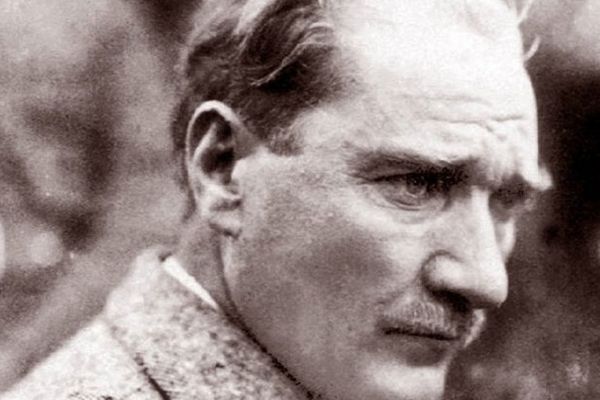 Pakistan'dan 'Atatürk en büyük Müslüman' mesajı