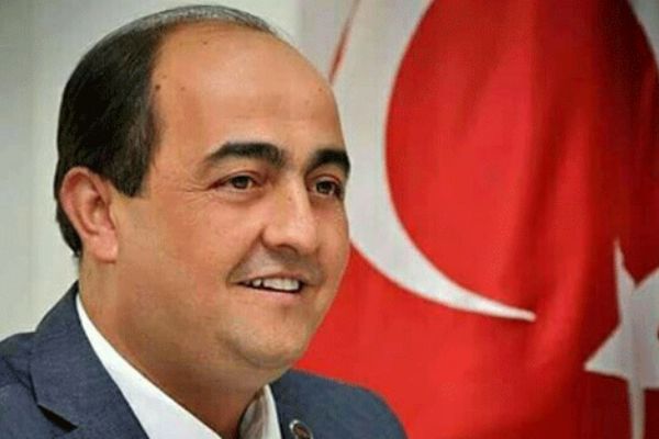 CHP'den istifa! AK Parti'ye katıldı