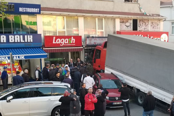 Freni patlayan TIR dehşet saçtı…