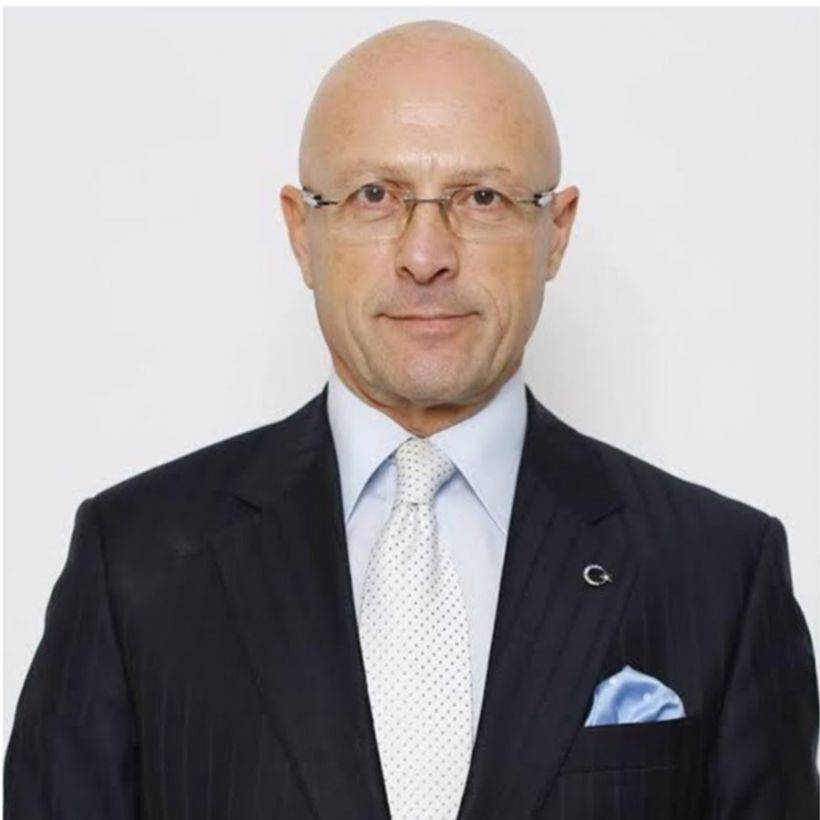 Erol Mütercimler kimdir?