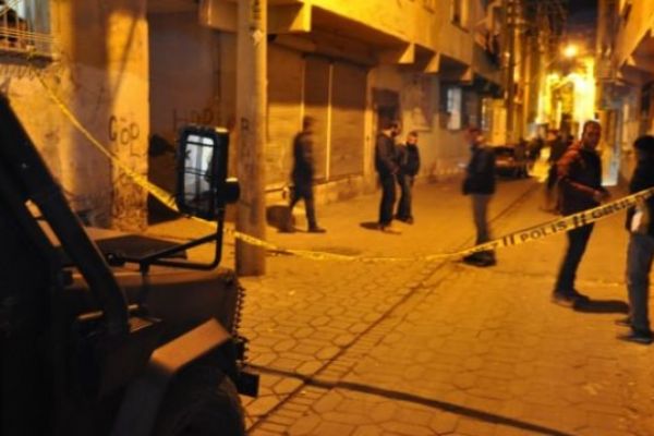 Diyarbakır'da çatışma: 2 yaralı