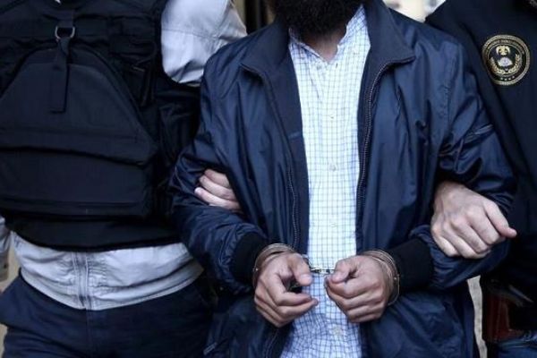 İŞİD'li terörist eylem hazırlığındayken yakalandı