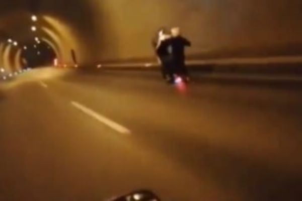 Tünelde tek teker yaparken ölümden döndü