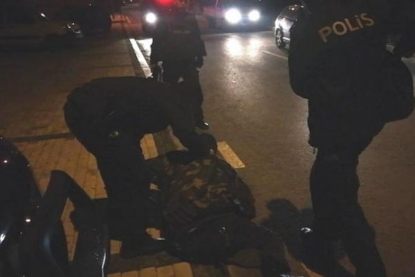 Havaya ateş eden magandayı polis suç üstü yakaladı