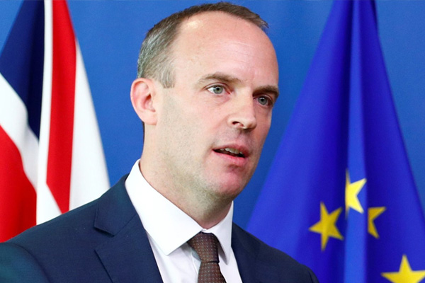 İngiltere’de Brexit Bakanı istifa etti