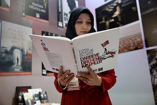 15 Temmuz romanları TÜYAP'ta okuyucuyla buluştu