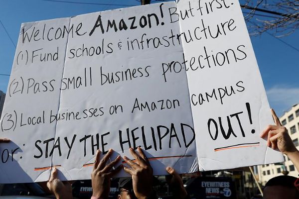 New York'ta eylem, 'Amazonun Genel Merkezini istemiyoruz'