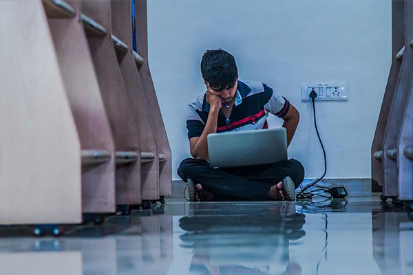 Sosyal medya yalnızlığı ve depresyonu körüklüyor