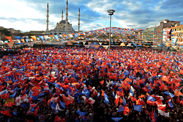 AK Parti o rakamı açıkladı: 7 bin 180 kişi başvuru yaptı