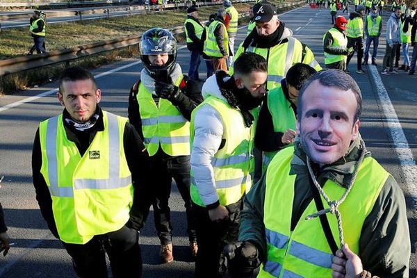 Sarı yelekliler siyasi hareket başlatacak