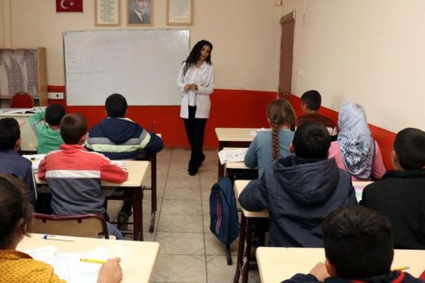 'Benim Öğrencim' dedi 95 kız çocuğunu okullu yaptı