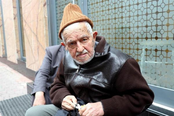 90 yaşındaki son şemsiye tamircisi