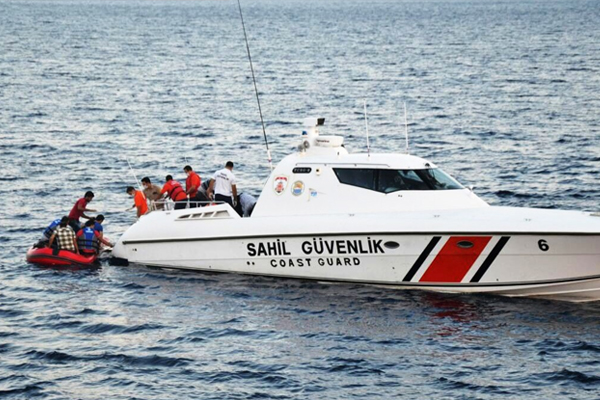 Sahil Güvenlik ekipleri 23 bin göçmeni kurtardı