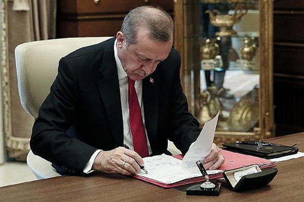 Erdoğan 11 üniversiteye rektör atadı