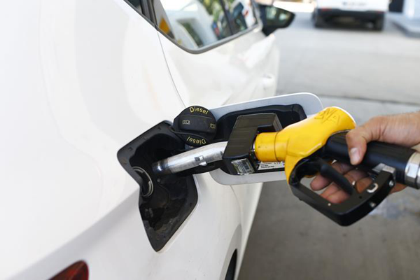 Motorinde 13 kuruş indirim