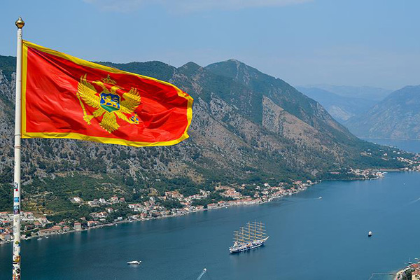 Karadağ'dan yabancı yatırımcılara vatandaşlık