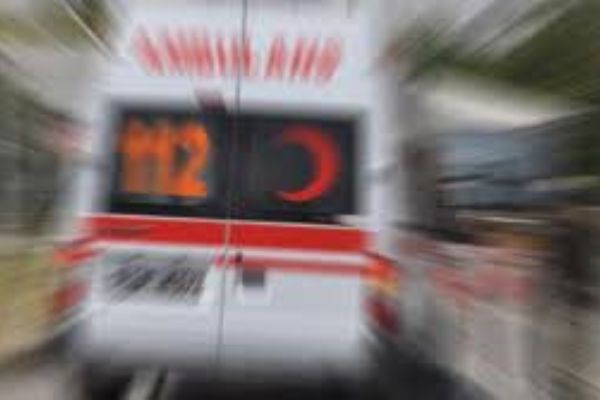 Antalya'da yolcu otobüsü devrildi, ölü ve yaralı var