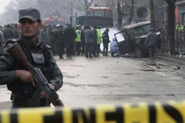 Afganistan'da camiye bombalı saldırı: 26 ölü