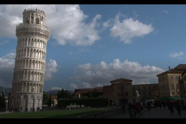 Pisa Kulesi 20 yılda 4 santim düzeldi