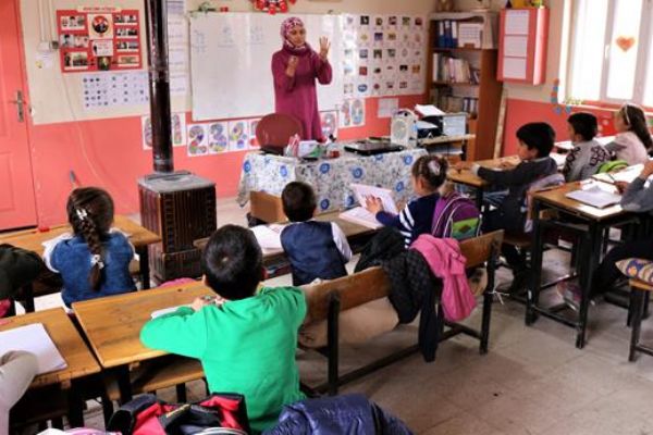 İBB, Öğretmenler Günü'nü çeşitli etkinliklerle kutluyor