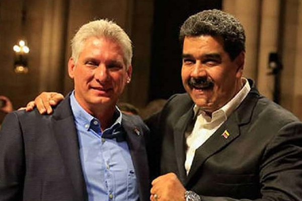 Küba'dan Venezuela'ya doğum günü tebriği