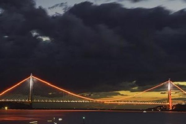 Yavuz Sultan Selim Köprüsü kadına yönelik şiddete karşı turuncu ışık yakacak