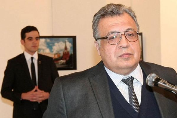 Karlov suikastinde Rus masası detayı