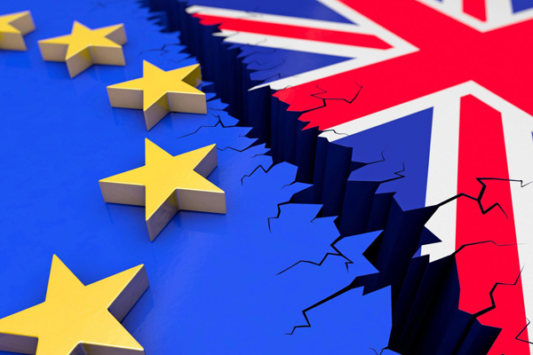 Bütün AB liderleri onayladı Avrupa'dan koptu