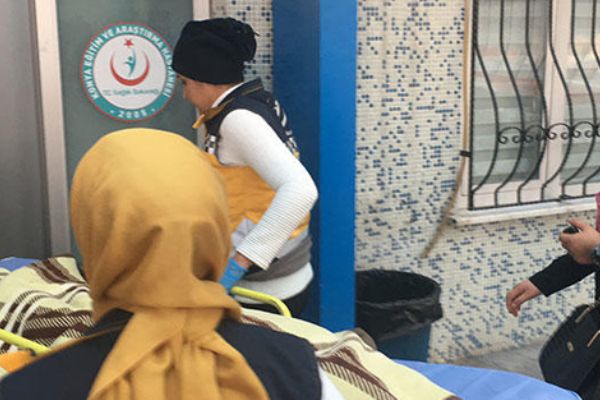 Korkunç olay ! 7 yaşındaki çocuk ağabeyini bıçakladı