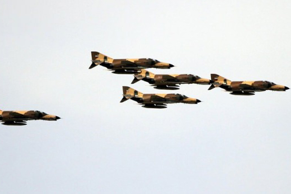 İran'dan gövde gösterisi