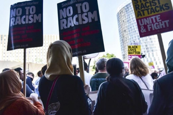 Almanya'da başörtülü çalıştırılmayan öğretmene tazminat