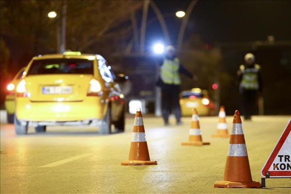 'Turist dolandıran taksici' yakalandı
