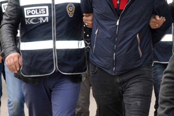 Bakanlık çalışanlarına operasyon