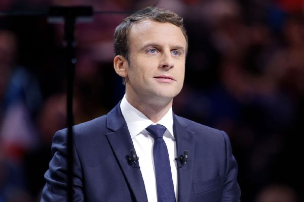 Sarı yelekli bir işçinin Macron'a serzenişi...