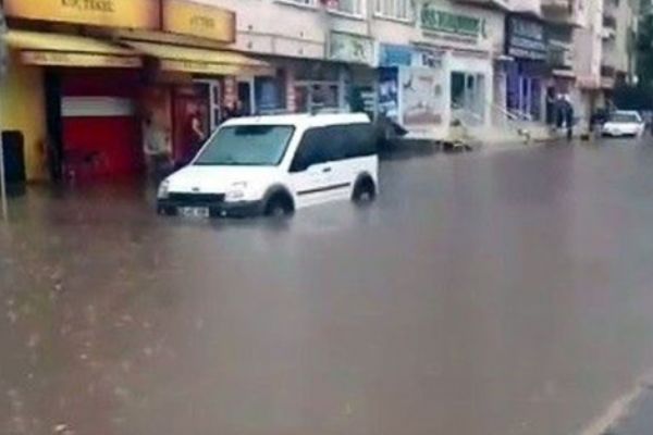 Edirne'de bazı okullar tatil edildi